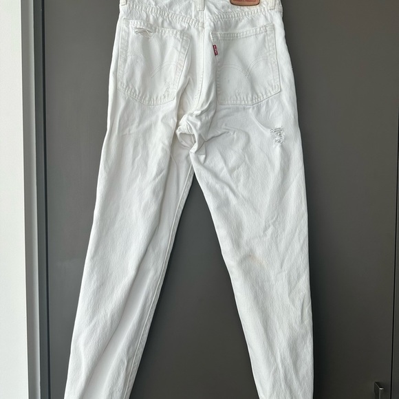 Levis 501 Original Fit White Jeans - Picture 7 of 10